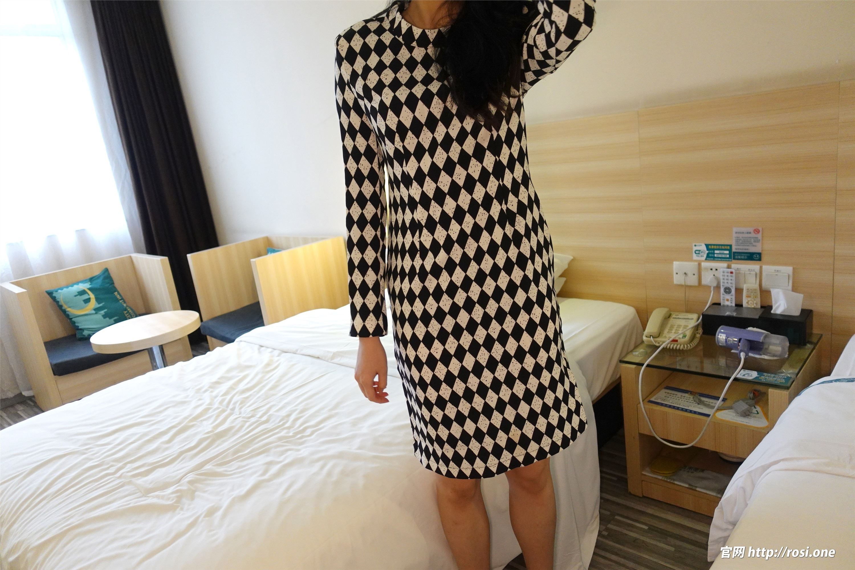 ROSI写真 2022.08.06 NO.3897